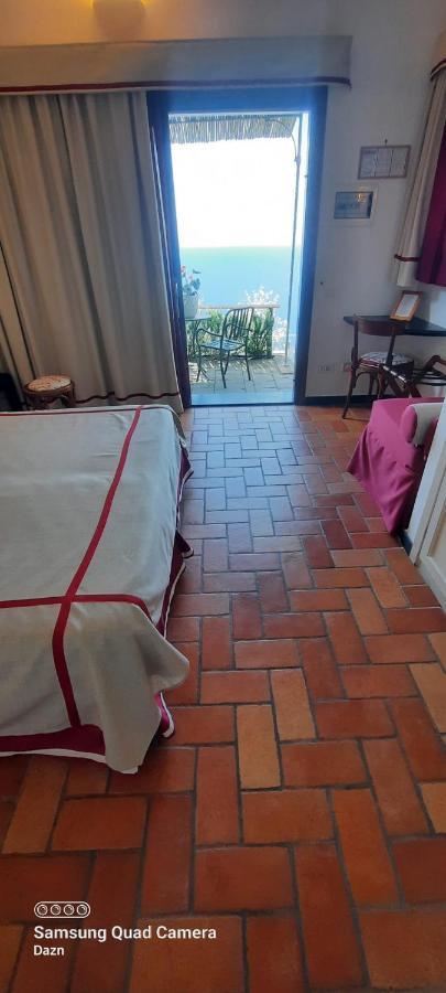 Hotel La Giada Del Mesco Levanto Bagian luar foto