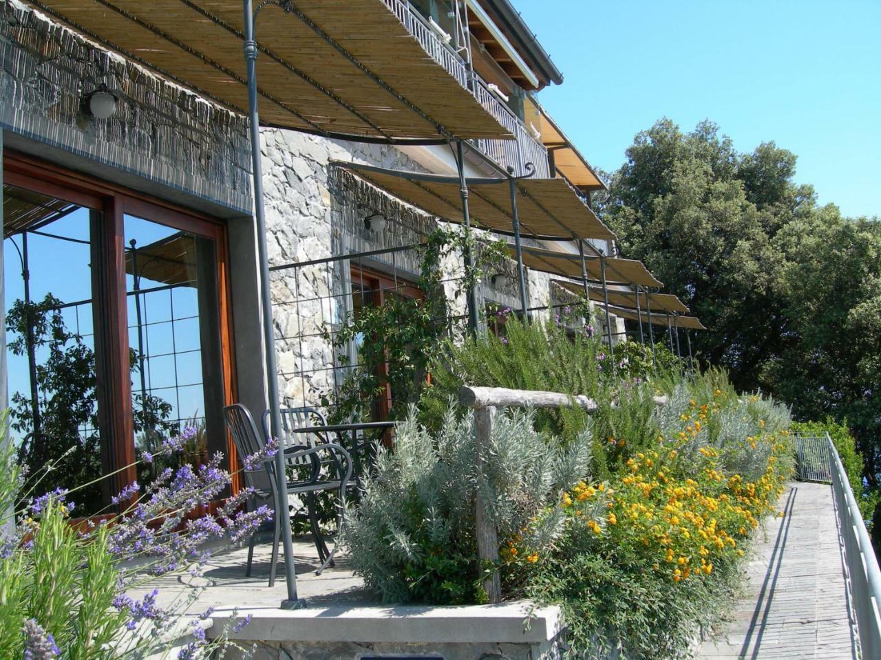 Hotel La Giada Del Mesco Levanto Bagian luar foto